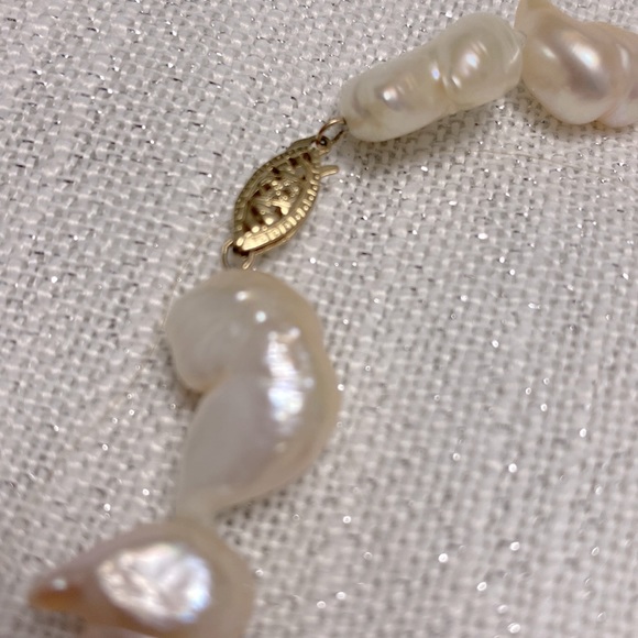 14k Baroque Pearl Strand Necklace - Picture 8 of 11